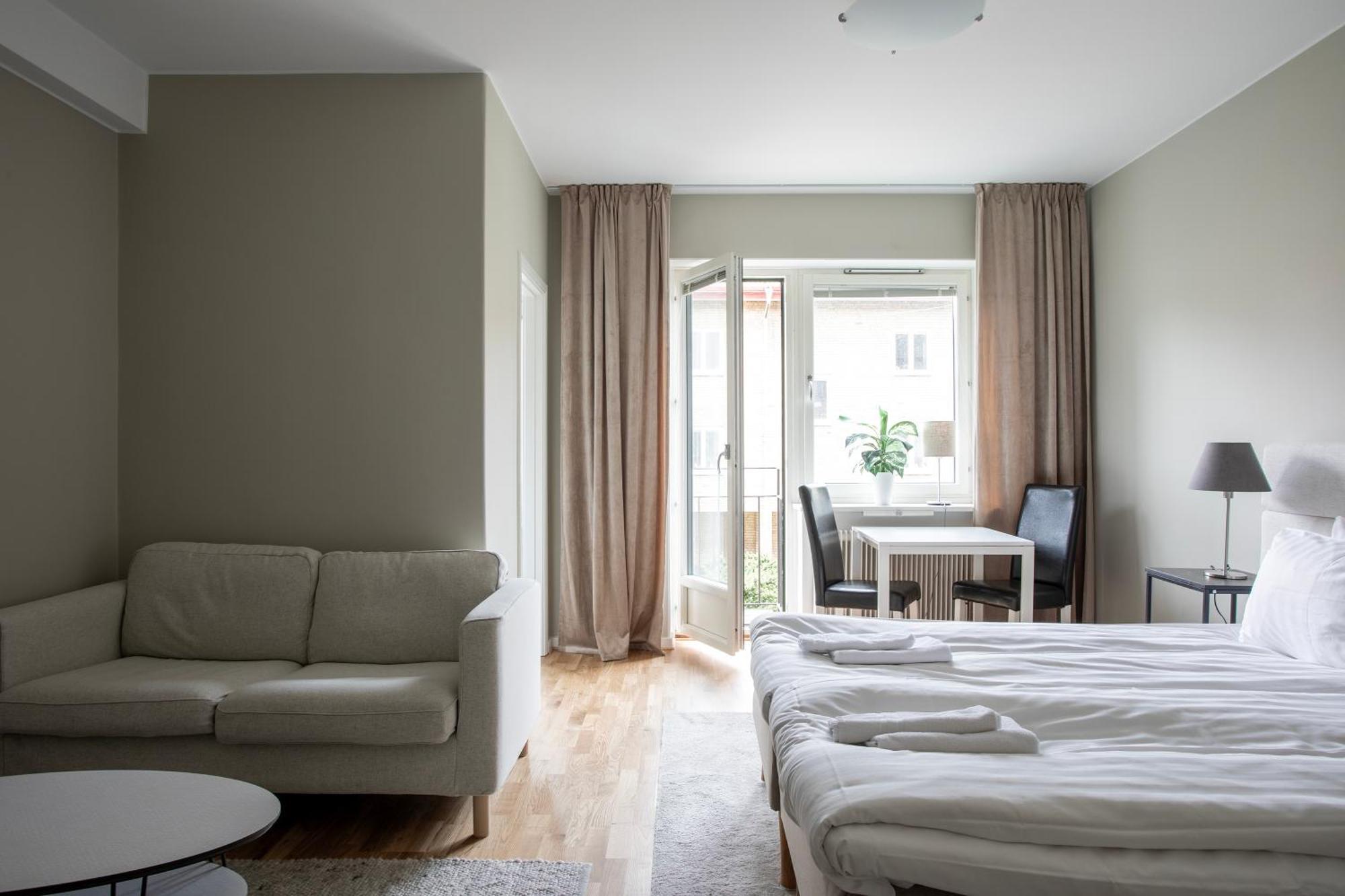 Live And Lagerbring Aparthotel *